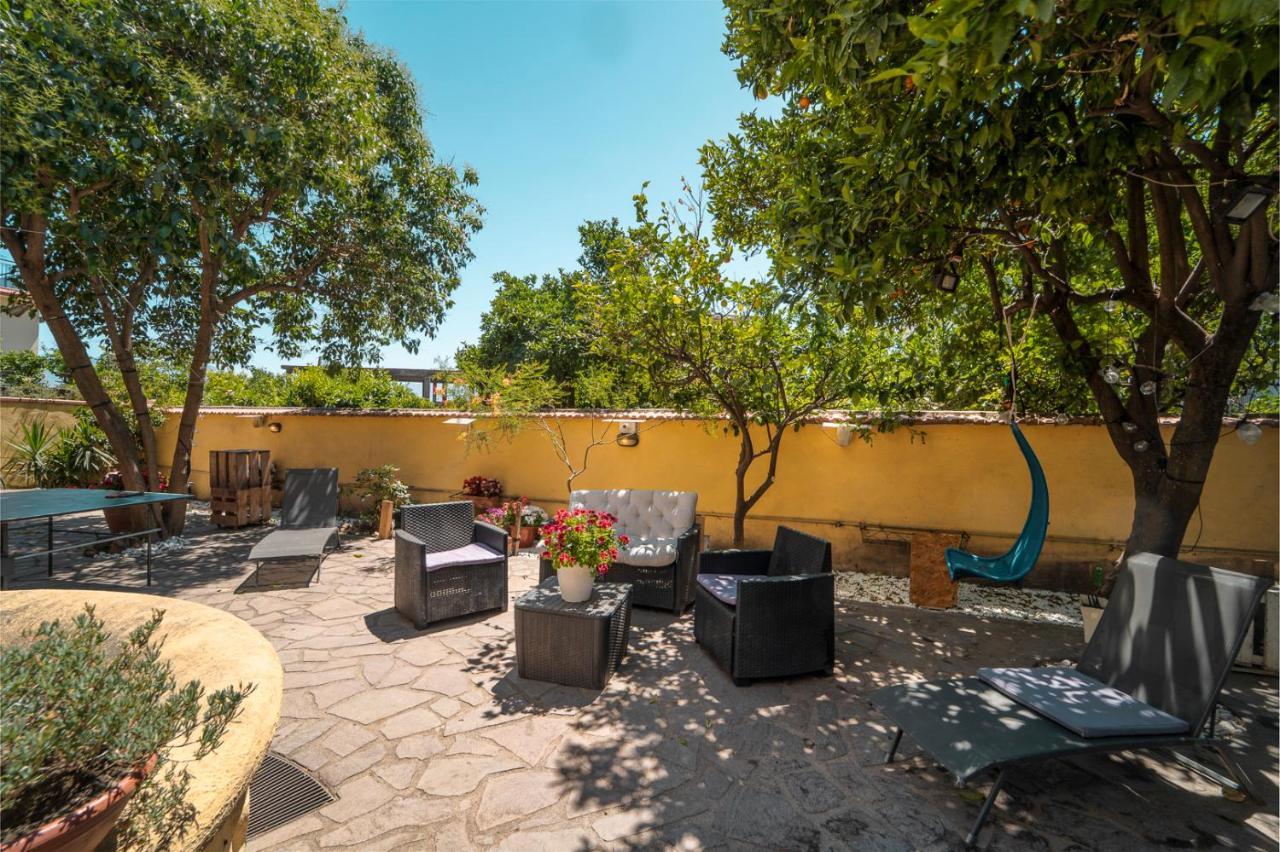 Bed and Breakfast Domus Vesuvia Torre Annunziata Zewnętrze zdjęcie